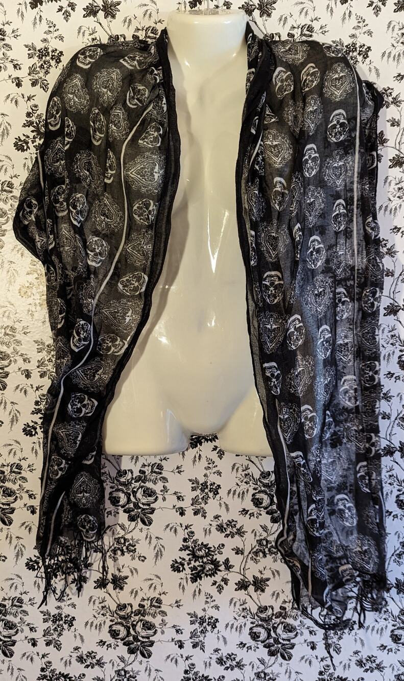 Black White Spades Skull Fashion Print Extra Long Shawl Scarf Gothic Biker OS